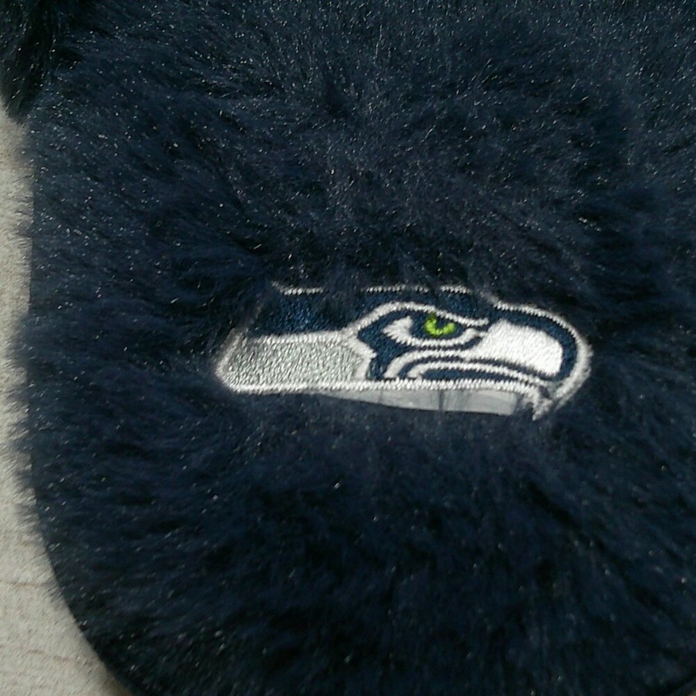 NFL Team Seattle Seahawks Fuzzy Cross Slide Slippers Size 11 - 12 | XL